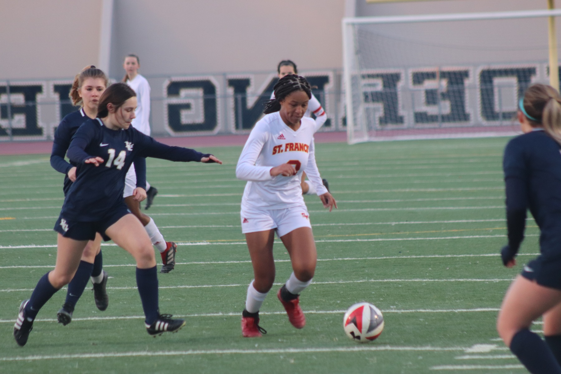 Soccer Defeats Elk Grove on Two Set Pieces