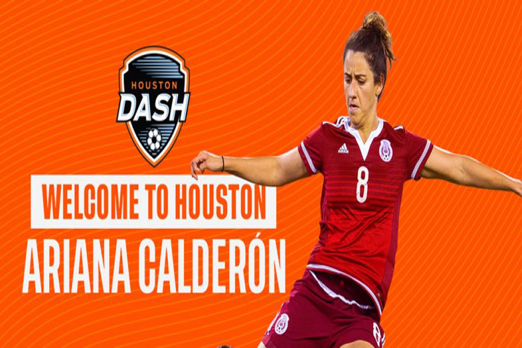 Alumna Ariana Calderón '08 Signs Contract with the Houston Dash