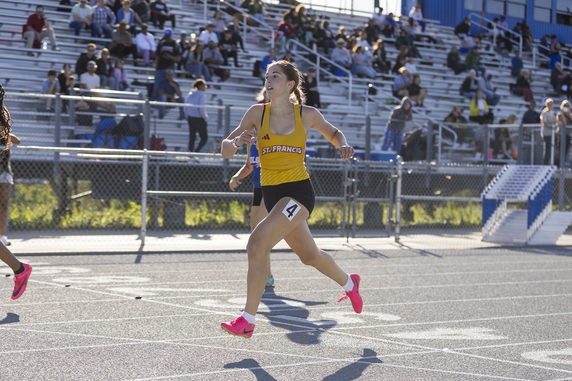 Towne, Randall lead SF on first day of section divisional