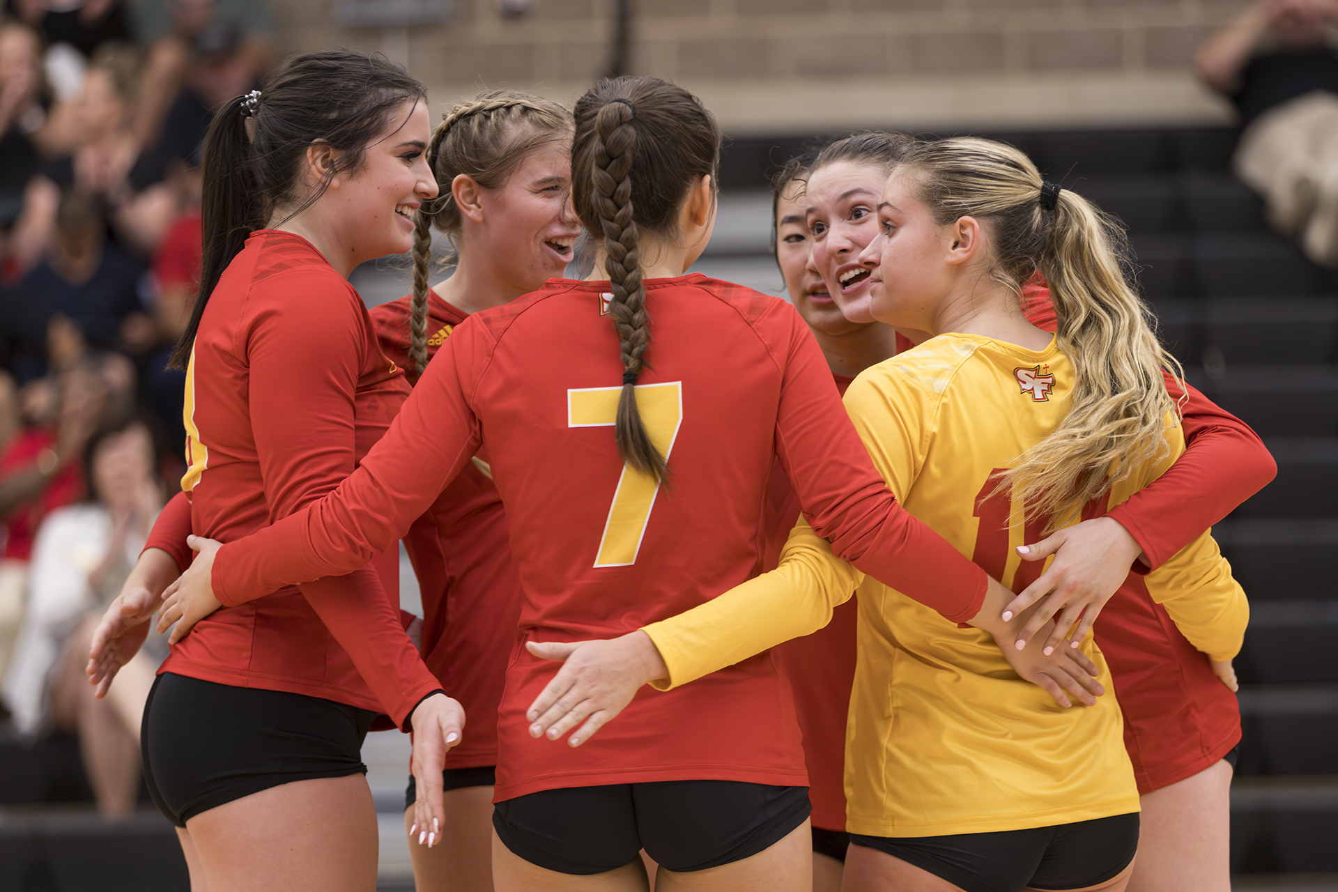 SF Volleyball sweeps Franklin at league midpoint