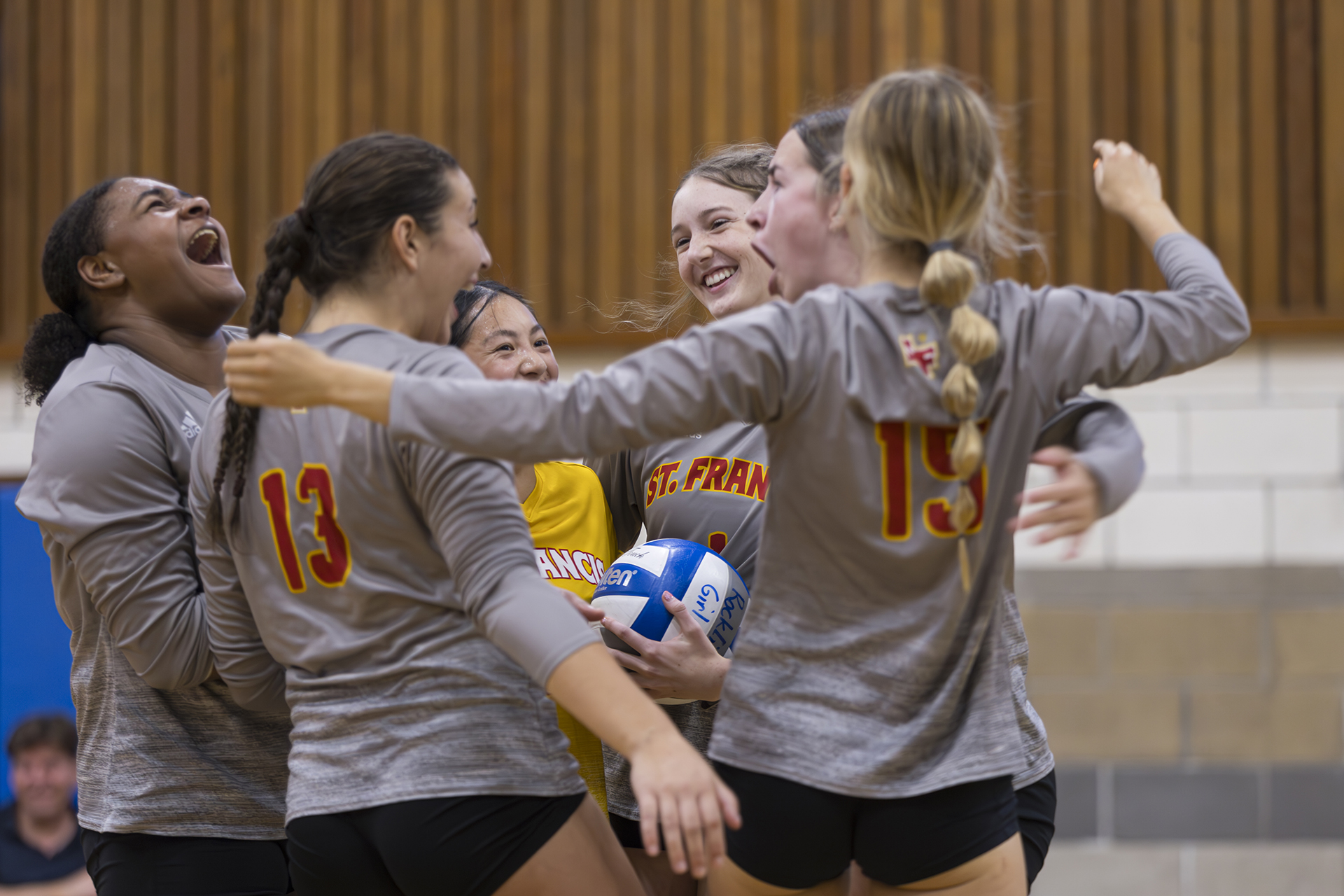 JV volleyball forges split-set win during season opener