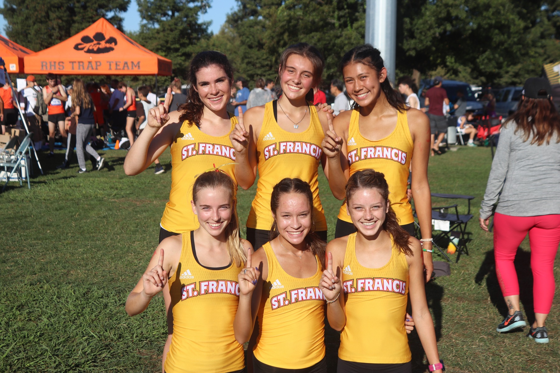 Cross Country Sweeps Oakmont Invitational Titles          